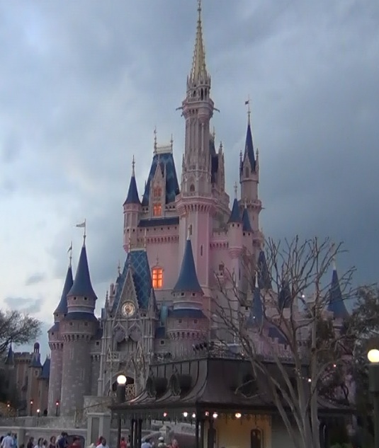 iconic-Cinderellas-Castle-Walt-Disney-World-Florida-lit-up-in-pink